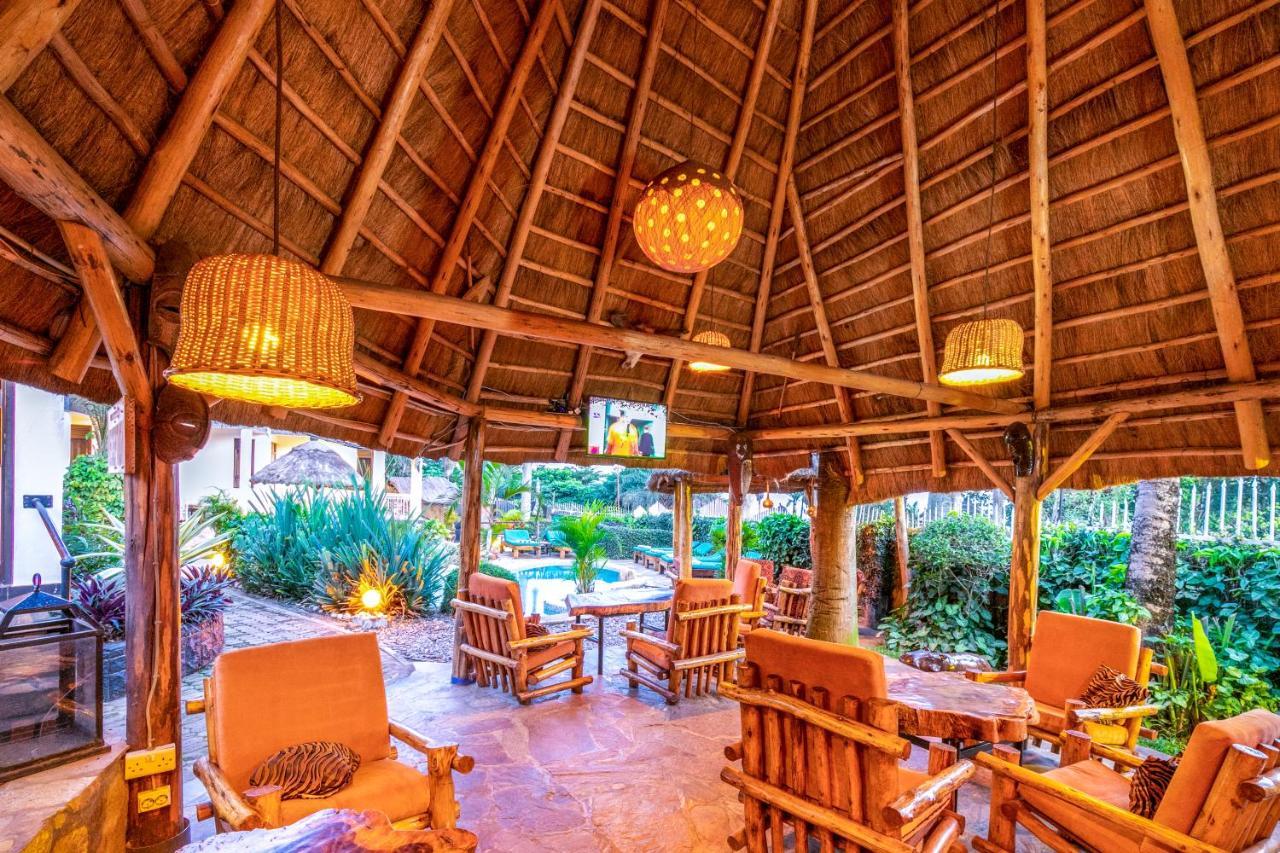 2 Friends Beach Hotel Entebbe Exterior photo