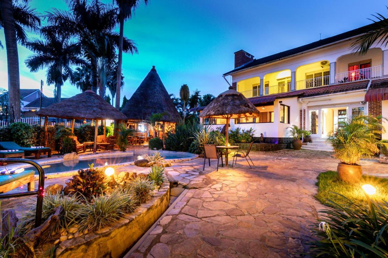 2 Friends Beach Hotel Entebbe Exterior photo