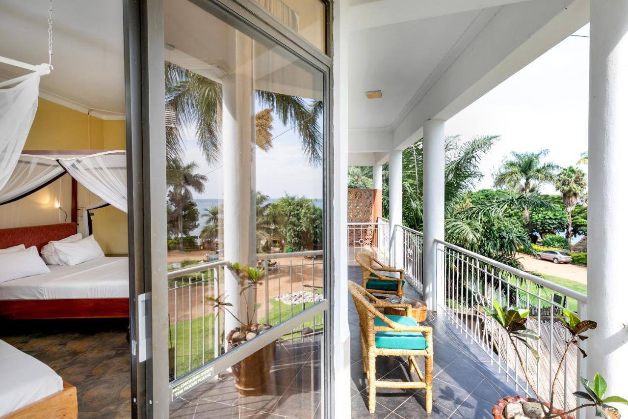 2 Friends Beach Hotel Entebbe Exterior photo