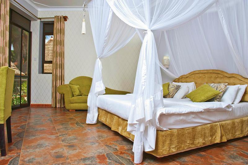2 Friends Beach Hotel Entebbe Exterior photo