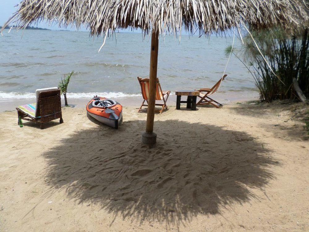 2 Friends Beach Hotel Entebbe Exterior photo