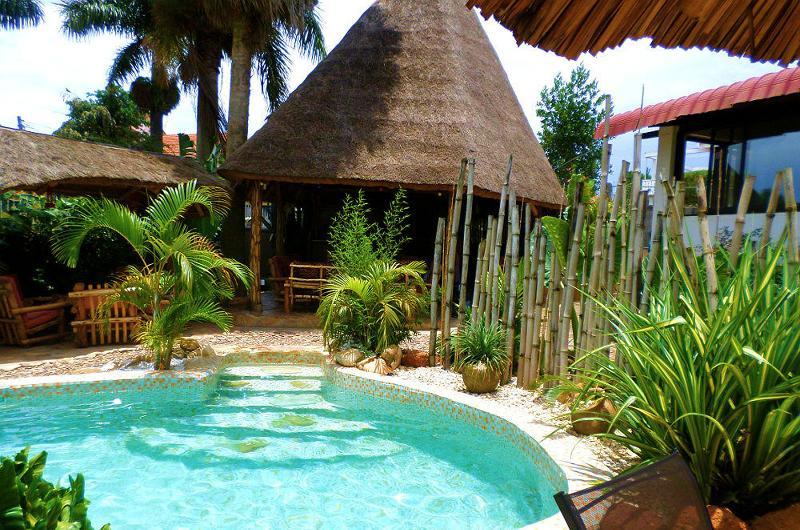 2 Friends Beach Hotel Entebbe Exterior photo