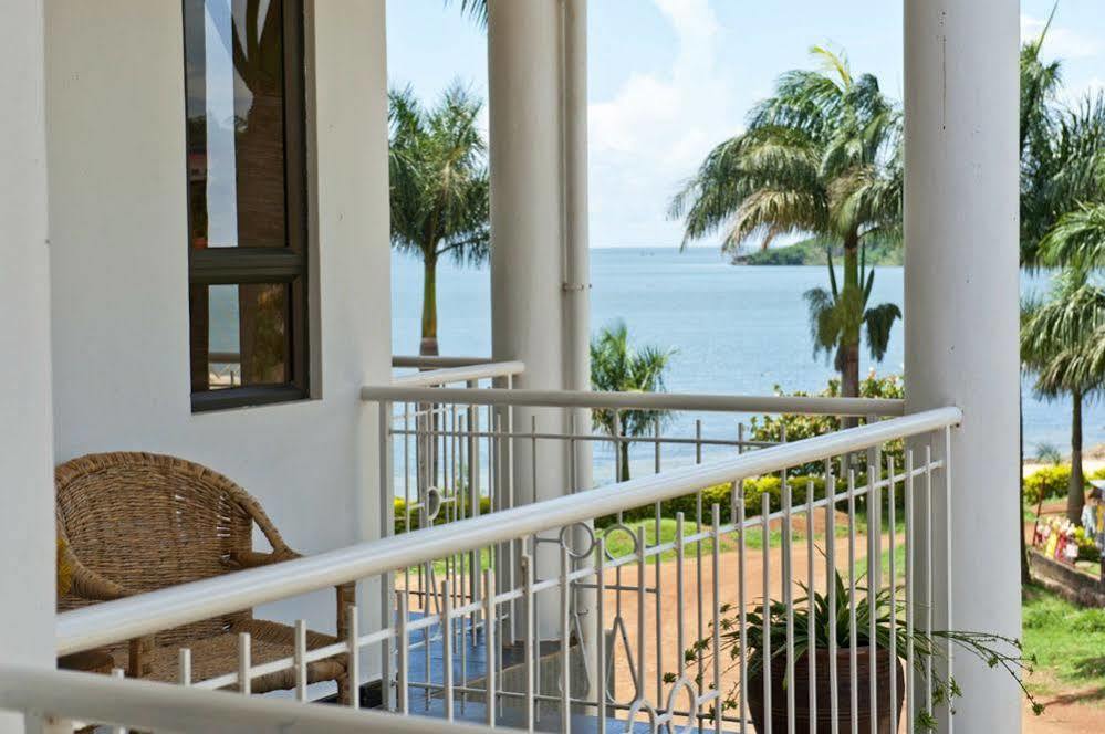 2 Friends Beach Hotel Entebbe Exterior photo