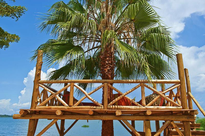 2 Friends Beach Hotel Entebbe Exterior photo